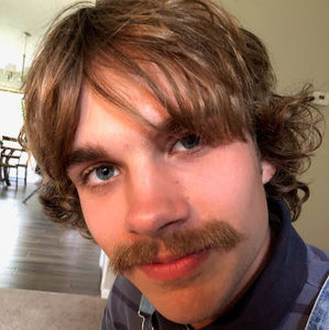 Meet your Posher, Lucas